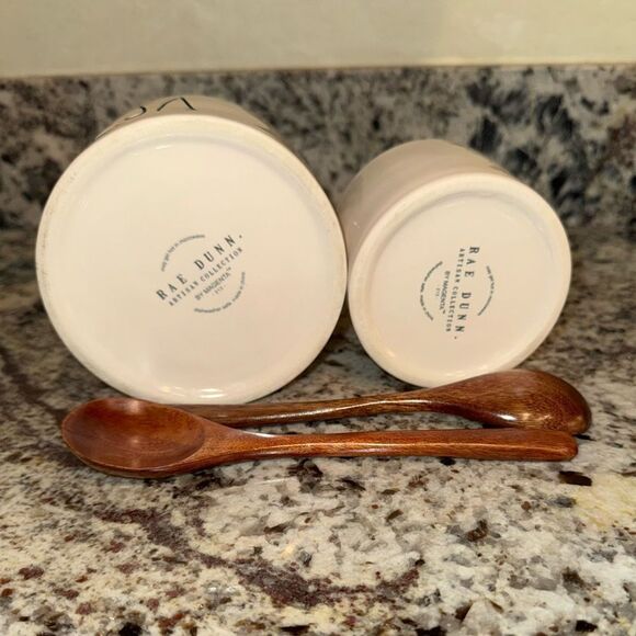 Rae Dunn Salsa/guacamole set with serving spoons - Picture 2 of 5